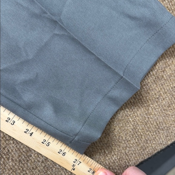 Haggar Men’s Cool 18 Pro Classic Fit 34x29 Light Grey Dress Pants NWT - Picture 7 of 11